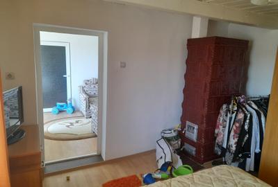 Casă cu 3 camere în Secuia - 1