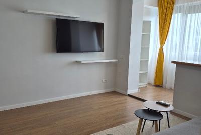Apartament cu 2 camere decomandat în Titan