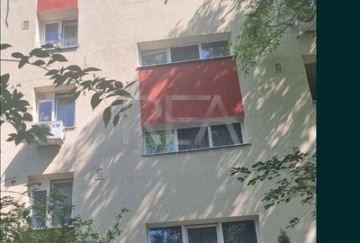 Apartament cu 4 camere decomandat în Berceni