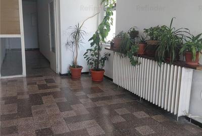 Apartament cu 4 camere decomandat în Pantelimon - 13