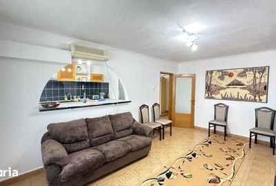 Apartament cu 3 camere decomandat în Decebal