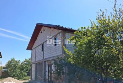 Casă cu 3 camere în Bistrița - 8