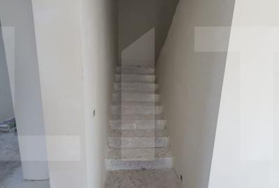 Casă cu 5 camere cu Teren 604 Mp în Ronaț - 2