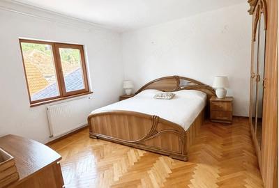 Casă cu Teren 300 Mp în Pietroșița