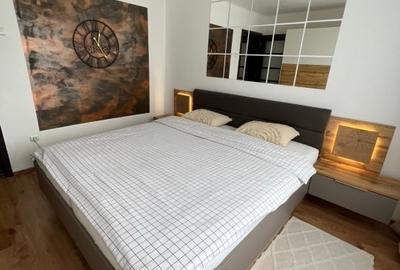 Apartament cu 3 camere semidecomandat, mobilat în Podu Roș - 10