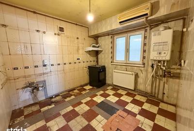 Apartament cu 4 camere în Militari