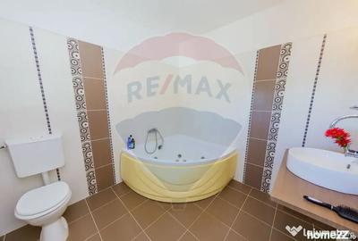 Casă cu 5 camere cu Teren 600 Mp în Central