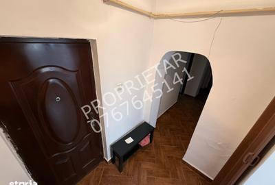 Apartament cu 3 camere în Tineretului