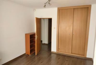 Apartament cu 3 camere semidecomandat în Iancului - 3