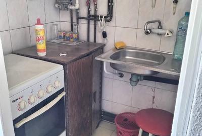 Garsonieră decomandată în Ferentari