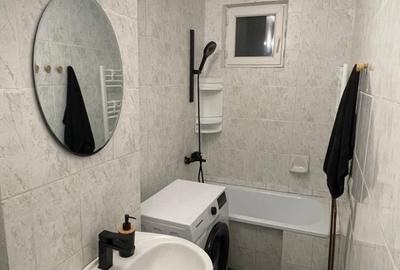 Apartament cu 2 camere semidecomandat în Cetate