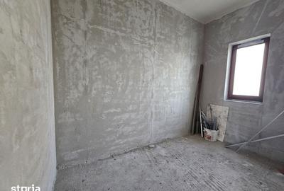 Casă cu 4 camere cu Teren 500 Mp în Feleacu