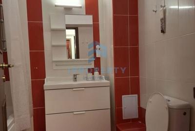 Apartament cu 3 camere, mobilat în Titan