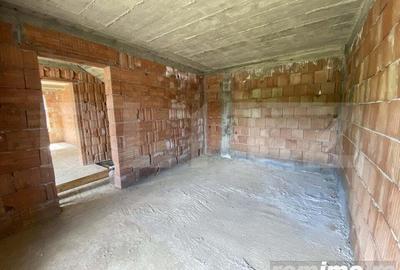 Casă cu 6 camere cu Teren 500 Mp în Central - 4
