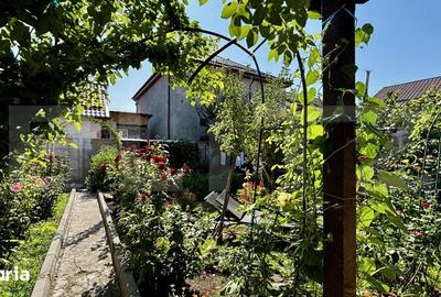 Casă cu 4 camere cu Teren 434 Mp în Cernele