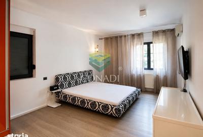 Apartament cu 3 camere decomandat în Ștefan cel Mare