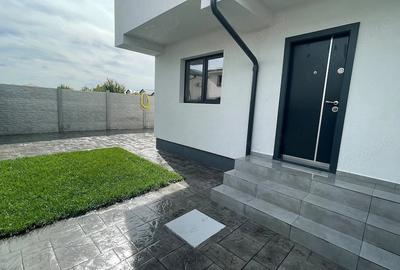 Casă cu Teren 350 Mp în Central