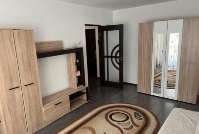 Apartament cu 2 camere decomandat în Gorjului