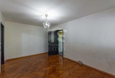 Apartament cu 3 camere semidecomandat în Mihai Bravu