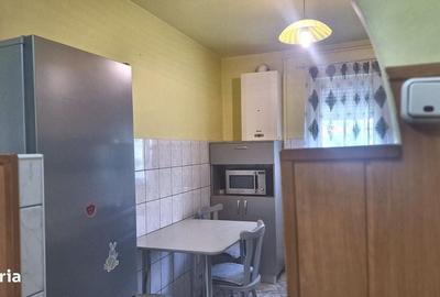 Apartament cu 3 camere semidecomandat în Central - 9