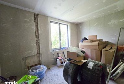 Casă cu 5 camere cu Teren 244 Mp în Dâmbul Rotund