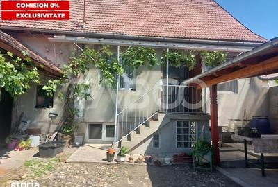 Casă cu 4 camere cu Teren 132 Mp în Central