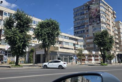 Apartament cu 3 camere decomandat în Geamăna