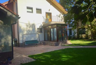 Casă cu 4 camere în Central - 8