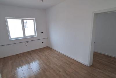 Duplex cu 4 camere cu Canalizare în Moșnița Veche - 5