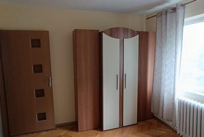 Apartament cu 2 camere decomandat în Mircea cel Bătrân