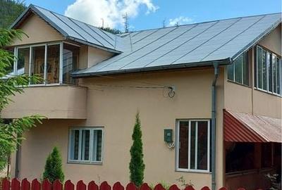 Casă cu 4 camere în Lepșa