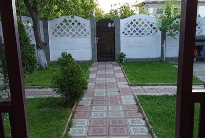 Casă cu 3 camere în Central - 4