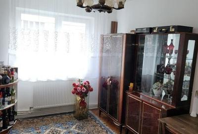 Apartament cu 2 camere semidecomandat în Uric - 3