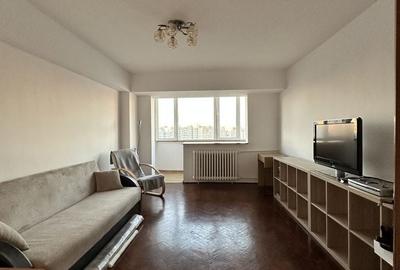 Apartament cu 3 camere în Titulescu