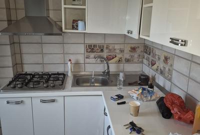 Apartament cu 2 camere decomandat în Rahova - 3