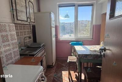 Apartament cu 3 camere semidecomandat în Uiești - 6