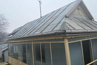 Casă cu 2 camere în Târgu Neamț