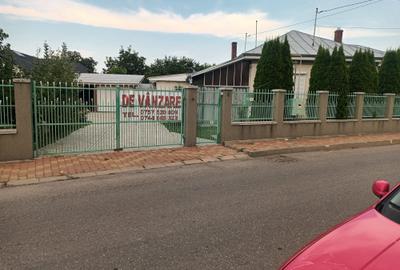 Casă cu 4 camere în Central