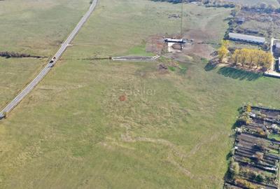 Teren Construcții intravilan de 55700 mp, în Stupini - 5