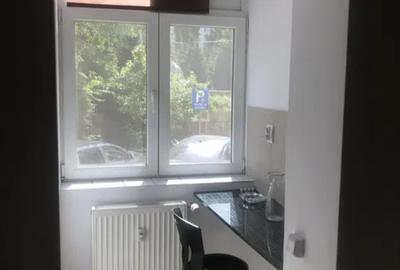 Garsonieră decomandată, mobilată în Iancului