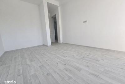 Casă cu 4 camere în Vișani