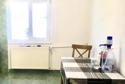 Apartament cu 2 camere, mobilat în Tei