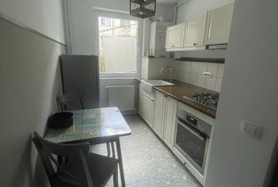 Apartament cu 2 camere decomandat în Central - 3