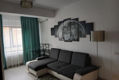Apartament cu 2 camere decomandat în Nicolina