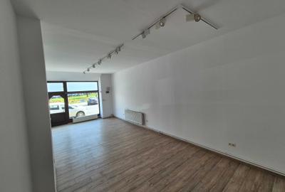 Spațiu comercial, de 45 mp, în Central