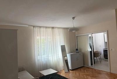 Garsonieră decomandată, mobilată în Băneasa