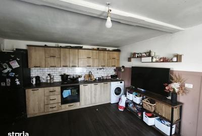 Casă cu 2 camere cu Teren 5567 Mp în Frătăuții Vechi - 2
