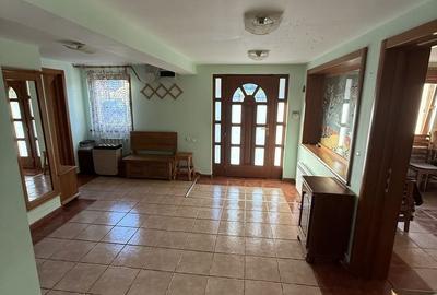 Casă cu 4 camere în Lupești - 5