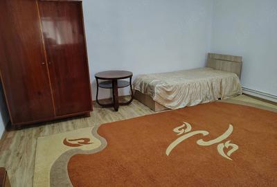 Casă cu 3 camere cu Teren 550 Mp în Central - 1