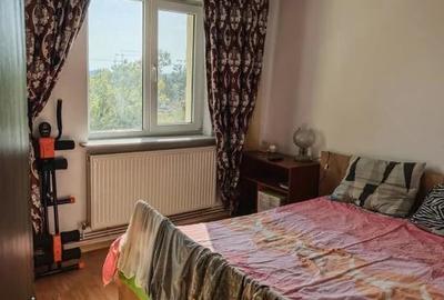 Apartament cu 2 camere semidecomandat în Trivale